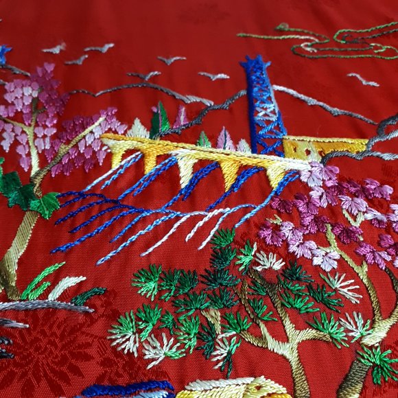 Red Kimono Style Embroidered Robe - Picture 6 of 15